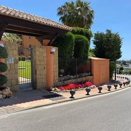 Views Golf Btw Benahavis Marbella & アパート *
